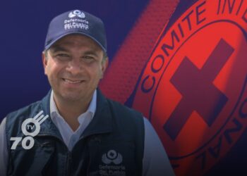 Carlos Camargo Assis, Defensor del Pueblo, condena la intercepción de una ambulancia del CICR en Arauca por el ELN, destacando la violación de normas internacionales.