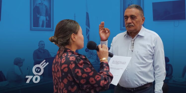 Luis Guedes Gámez, reelegido de manera unánime como Secretario General del Concejo de Arauca, reafirma su compromiso con la comunidad.