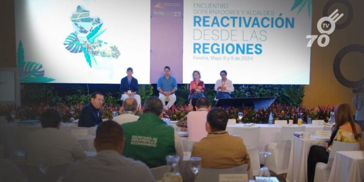 Alcaldes y gobernadores de Colombia exigen suspensión del cese al fuego