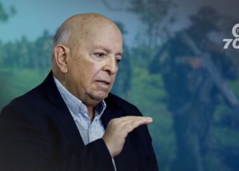 Otty Patiño, Alto Comisionado para la Paz, reconoce desafíos en la mediación de los enfrentamientos en Arauca entre ELN y FARC.