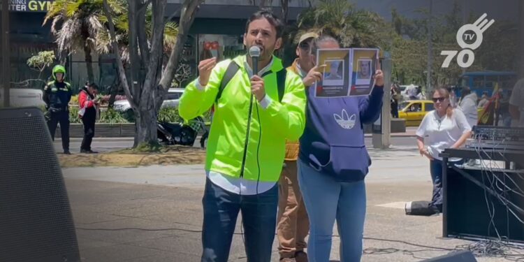 Plantón frente a la Fiscalía contra el secuestro