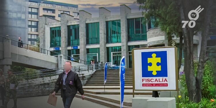 Expertos discuten mejoras al Sistema Penal Acusatorio, abordando falencias y estrategias para optimizar la justicia en Colombia.