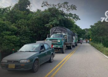 La salida de buses desde la terminal de Arauca ha disminuido drásticamente debido a los bloqueos por el paro camionero. Ayer solo se despachó un bus.