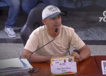 El diputado Elías Rojas denunció un presunto intento de secuestro en Tame. Los sujetos llegaron a su vivienda en moto, pero el asambleísta logró escapar.