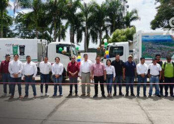 SierraCol Energy entregó dos camiones recolectores de residuos sólidos en Arauquita, beneficiando a más de 21.000 habitantes.