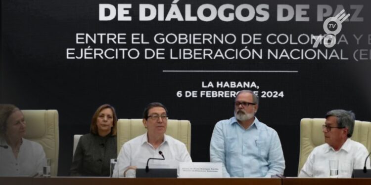 El Gobierno y el ELN retomarán el 19 de noviembre en Caracas las actividades de la mesa de diálogos para avanzar en el proceso de paz.
