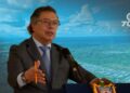 Presidente Petro presenta nuevas medidas de seguridad y programas sociales en zonas de conflicto como parte de su política de “Paz Total”.