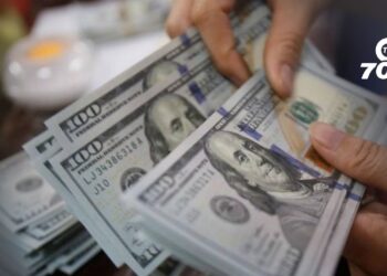 La TRM en Colombia sigue en niveles altos en 2025, impulsada por factores económicos internos y tensiones internacionales. Analizamos el contexto y proyecciones.