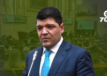 El exsenador Juan Diego Gómez negó cualquier relación con una red de corrupción en la POLFA y anunció acciones legales para defender su nombre.