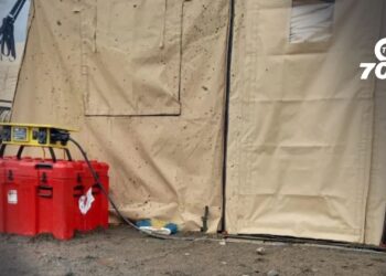 El hospital de campaña en El Plateado, Cauca, fue atacado con drones por las disidencias de las Farc, lo que pone en riesgo la seguridad de la población civil.