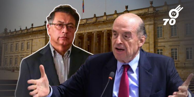 El exministro Álvaro Leyva se distanció del presidente Gustavo Petro, cuestionando la gestión del gobierno y señalando fracturas internas.