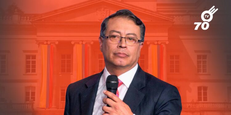 Un juez admitió una tutela que busca que el juicio político contra Gustavo Petro sea público, lo que podría marcar un precedente en transparencia.