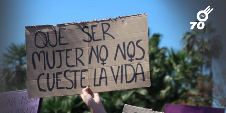 ONU Mujeres alerta sobre el retroceso en los derechos de las mujeres en varios países debido a la polarización, conflictos y brechas económicas.