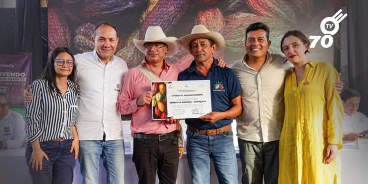Gobierno Nacional entrega centros de industrialización de cacao en Arauca y Boyacá para fortalecer la economía campesina