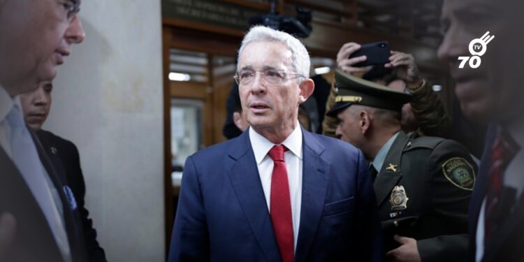 Tribunal Superior de Bogotá revoca la condena contra Álvaro Uribe por soborno en actuación penal