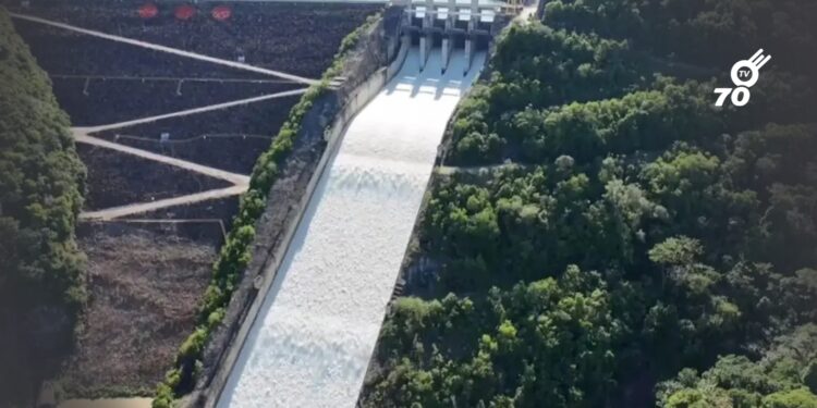 Isagen abre compuertas del embalse Topocoro por aumento del nivel del agua
