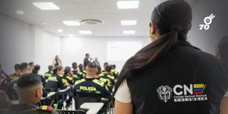 CNE capacita a 40 uniformados en Arauca para validar credenciales electorales con sistema QR