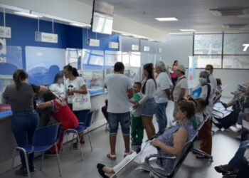 Gobierno ordena liquidación de EPS en crisis financiera y alerta por impacto en millones de usuarios