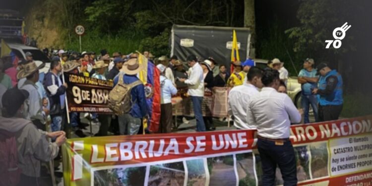 Paro en Santander completa cinco días con tres bloqueos activos y afectaciones en la movilidad
