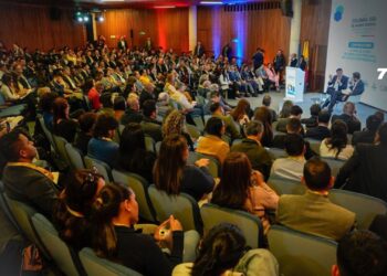 Más de 7.000 testigos electorales vigilarán elecciones de colombianos en el exterior