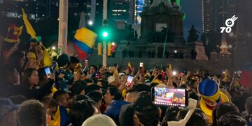 Hinchas colombianos se reunieron en Ciudad de México antes del debut ante Uzbekistán