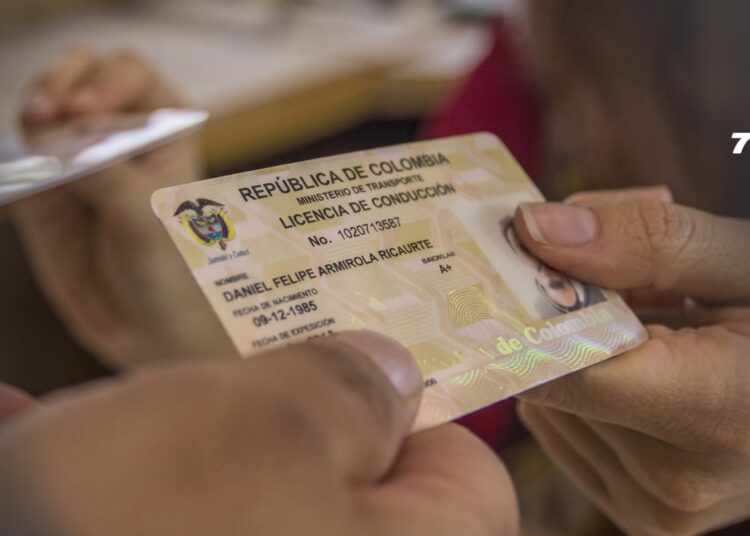 Colombia tendrá licencia de conducción por puntos tras aprobación del Senado