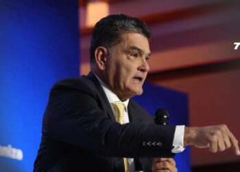 Procurador pidió a funcionarios abstenerse de participar en política