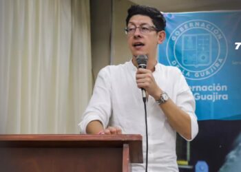 Radican queja disciplinaria contra el ministro de Educación por presunta participación en política
