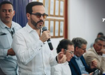 Con un ultimátum a los grupos armados del Catatumbo arrancaron los empalmes territoriales de Abelardo De La Espriella