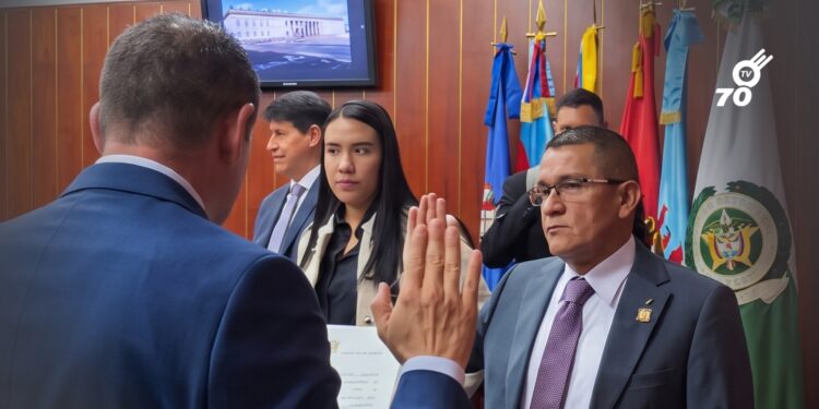 Manuel Pérez Rueda tomó posesión como vicepresidente de la Comisión Legal de Inteligencia y Contrainteligencia