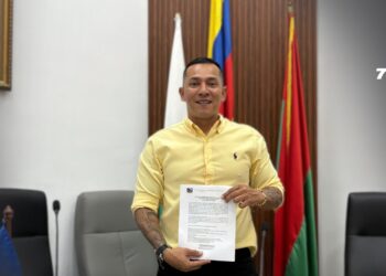Óscar Leonardo Durán asumió como nuevo concejal de Arauca